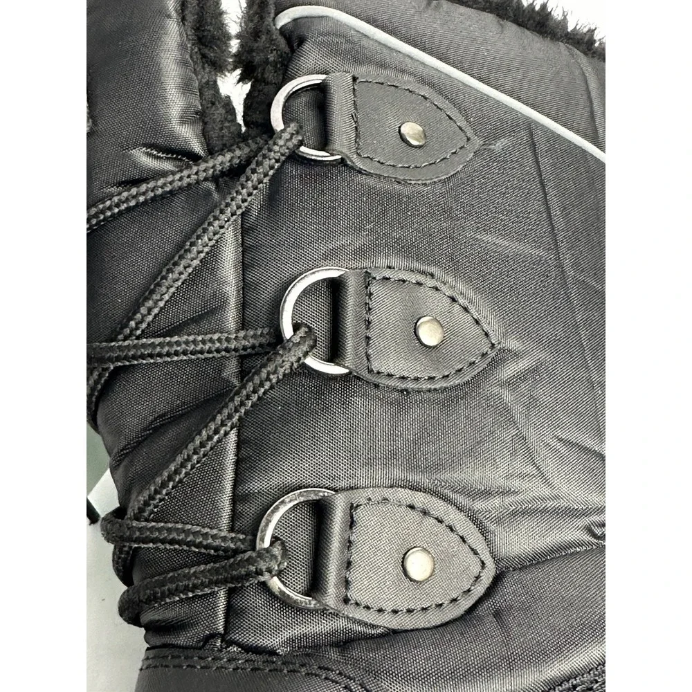 EUC Mountain Warehouse Whistler Kids Sherpa Lined Waterproof Black Snow Boots